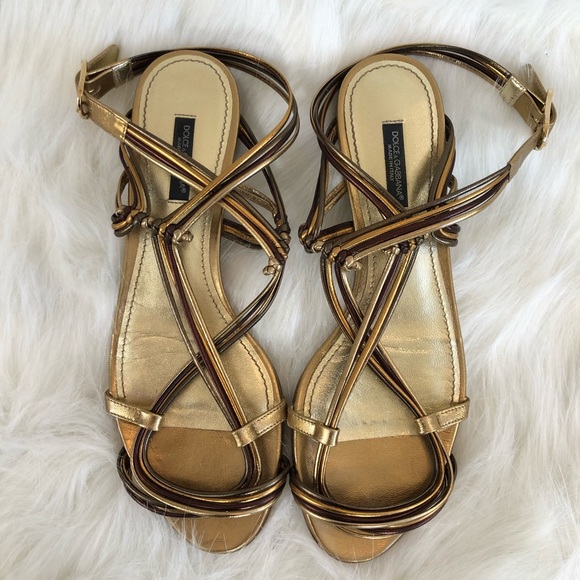 Dolce & Gabbana gold metallic flat sandal - Picture 2 of 7